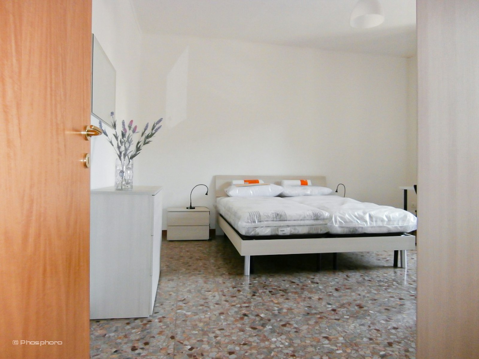 Double Room Also Rentable for Single Use