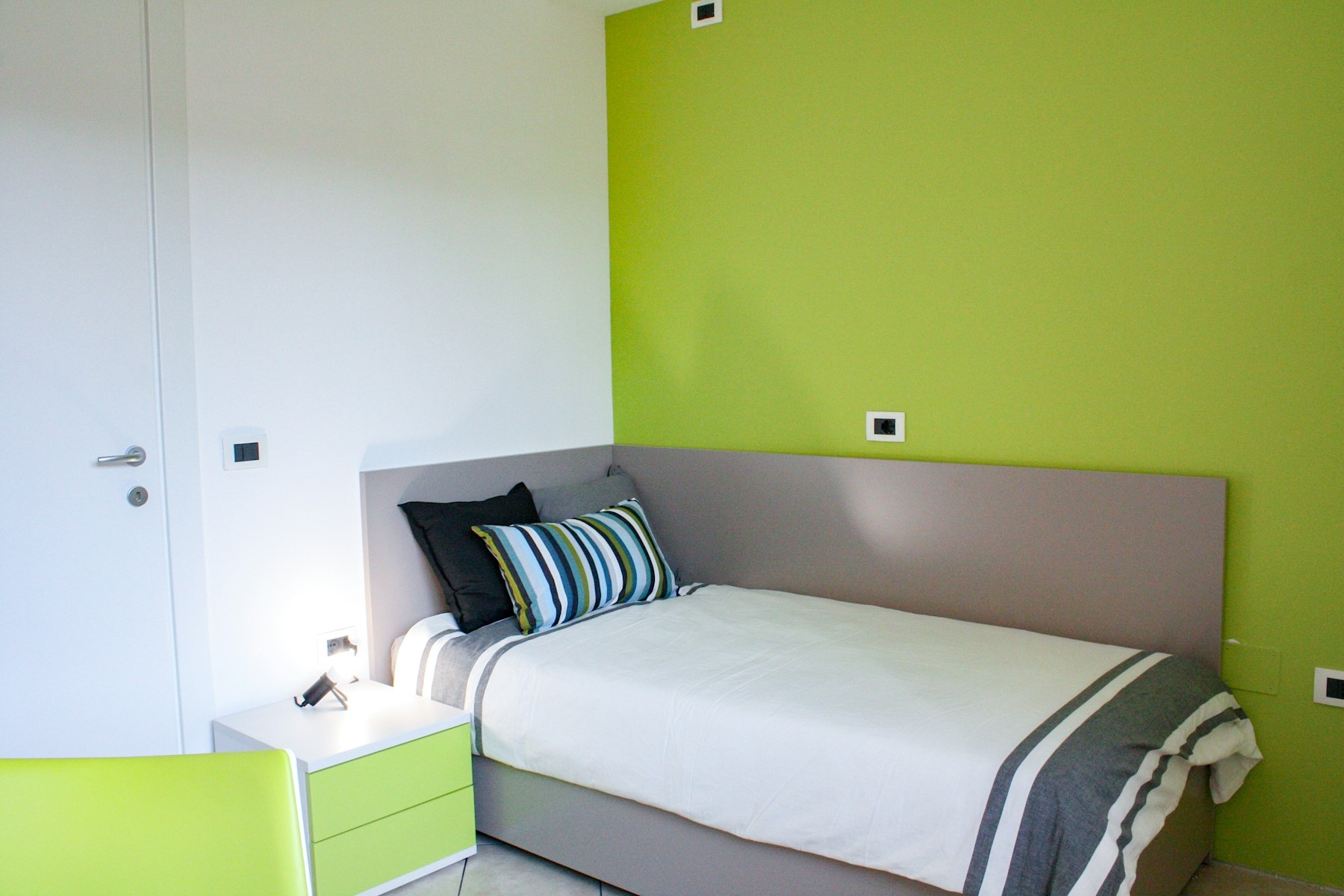 You will love living in our Phoroom building a stone's throw from the Centre and the Faculties