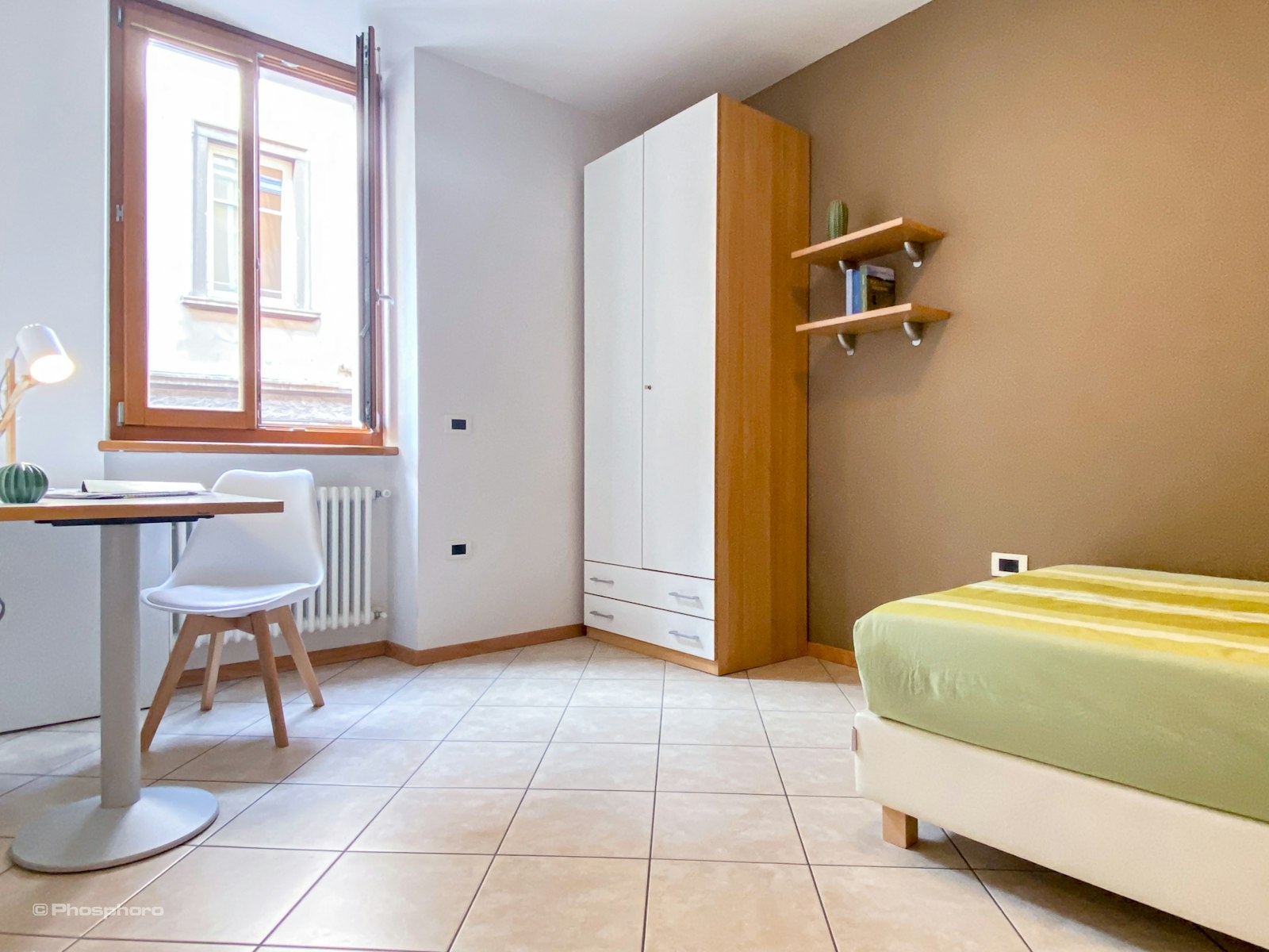 Spacious Single Room in Two-Bedroom Unit in PHO.ROOM Residence