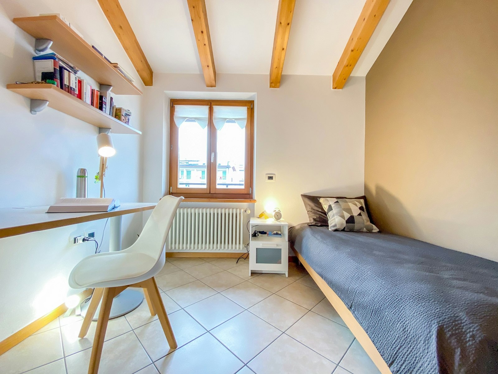 Single Room Very Close to All Faculties!