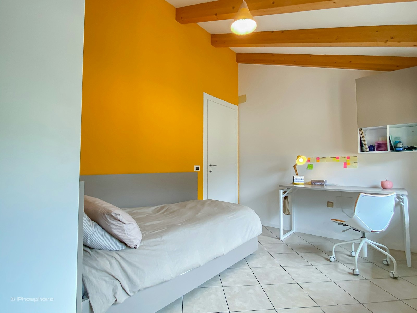 Single Room Steps from Faculties and Center