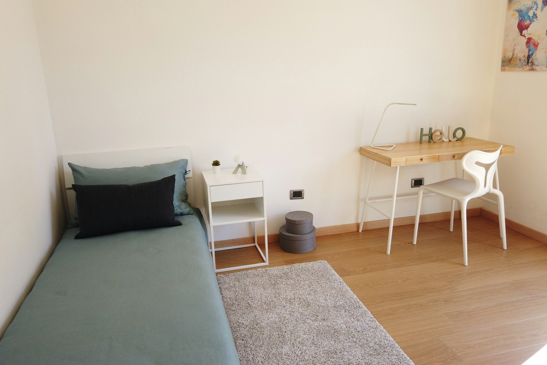 Spacious Single Room with Private Balcony