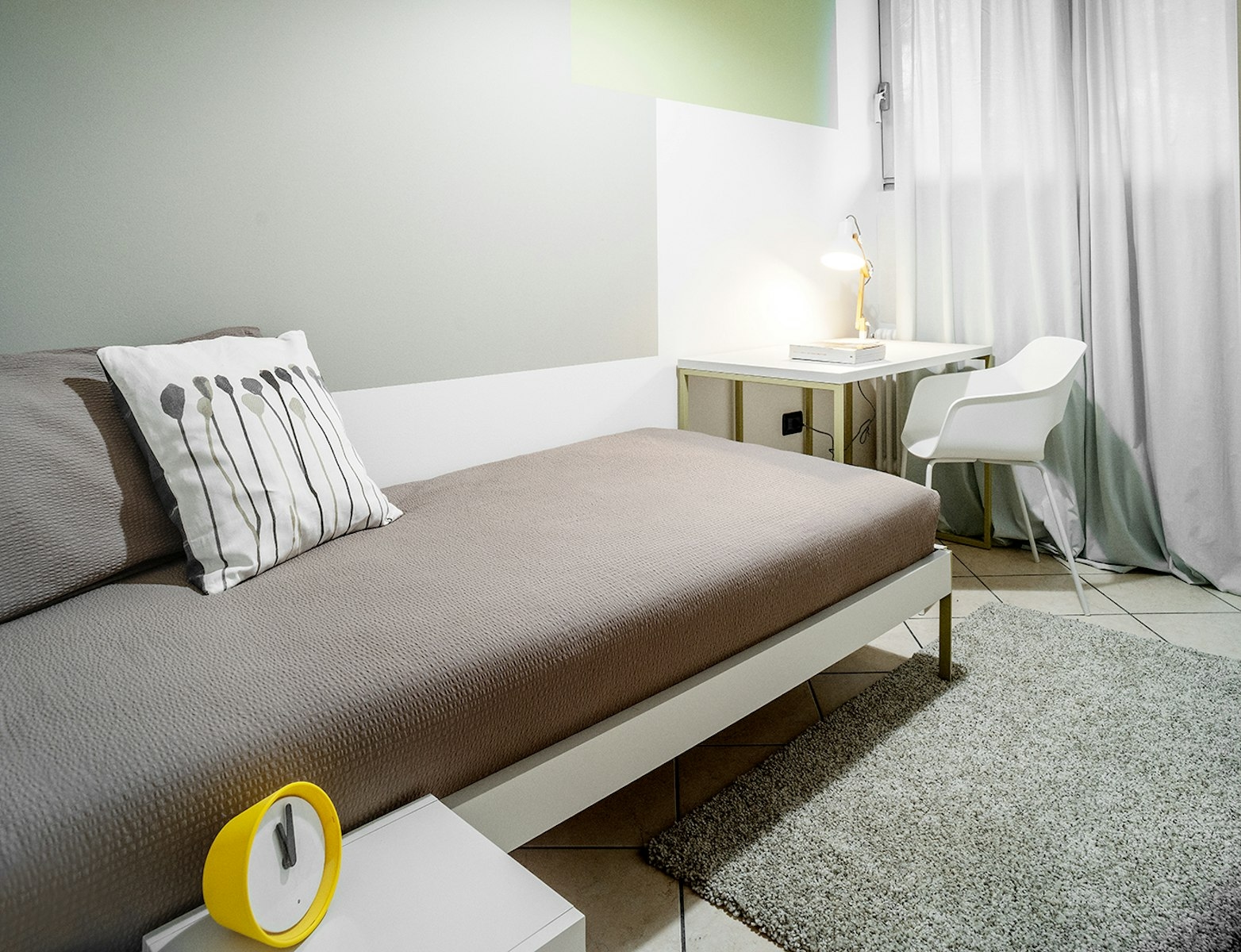 PHO.ROOM Apartment: Small but Cozy Single