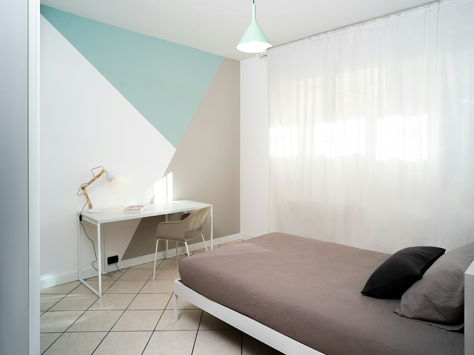PHO.ROOM Apartments: Bright 14 Sqm Single Room