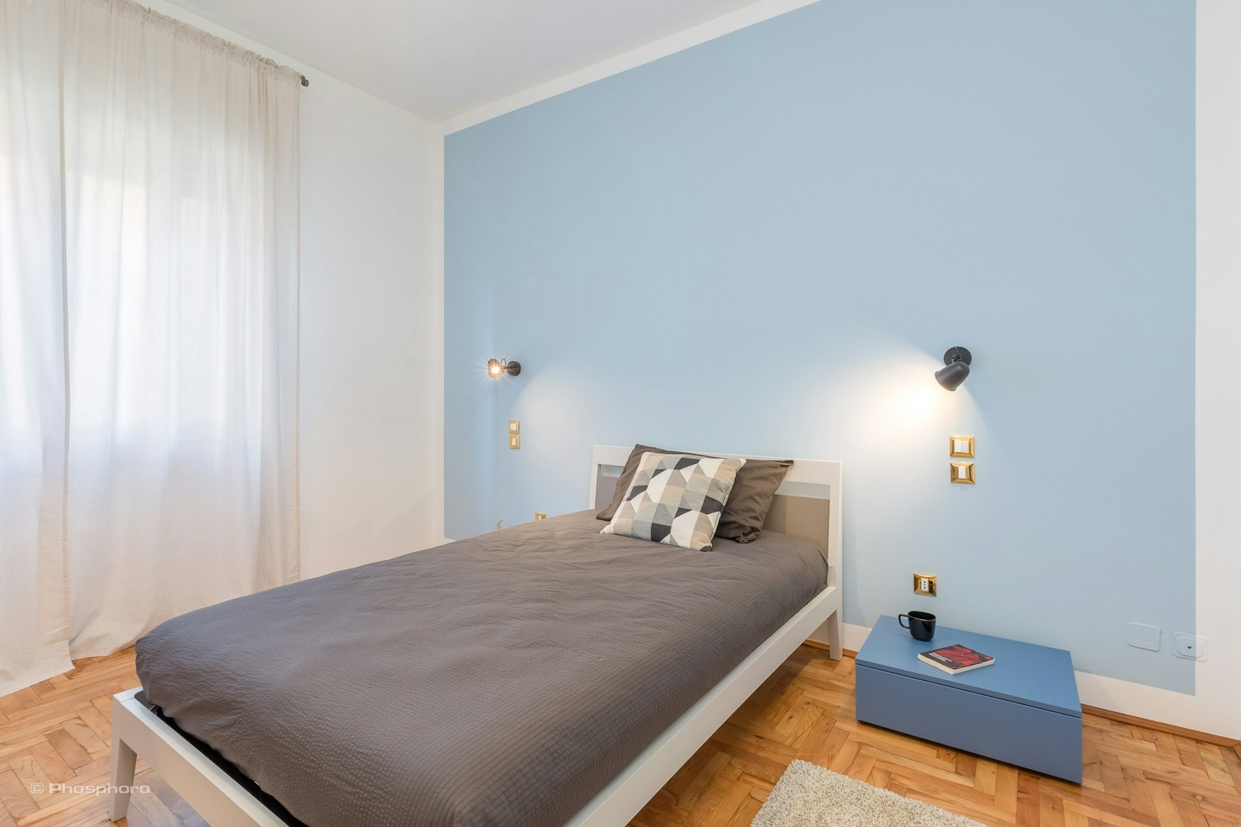 Spacious and Bright Single Room in Padua