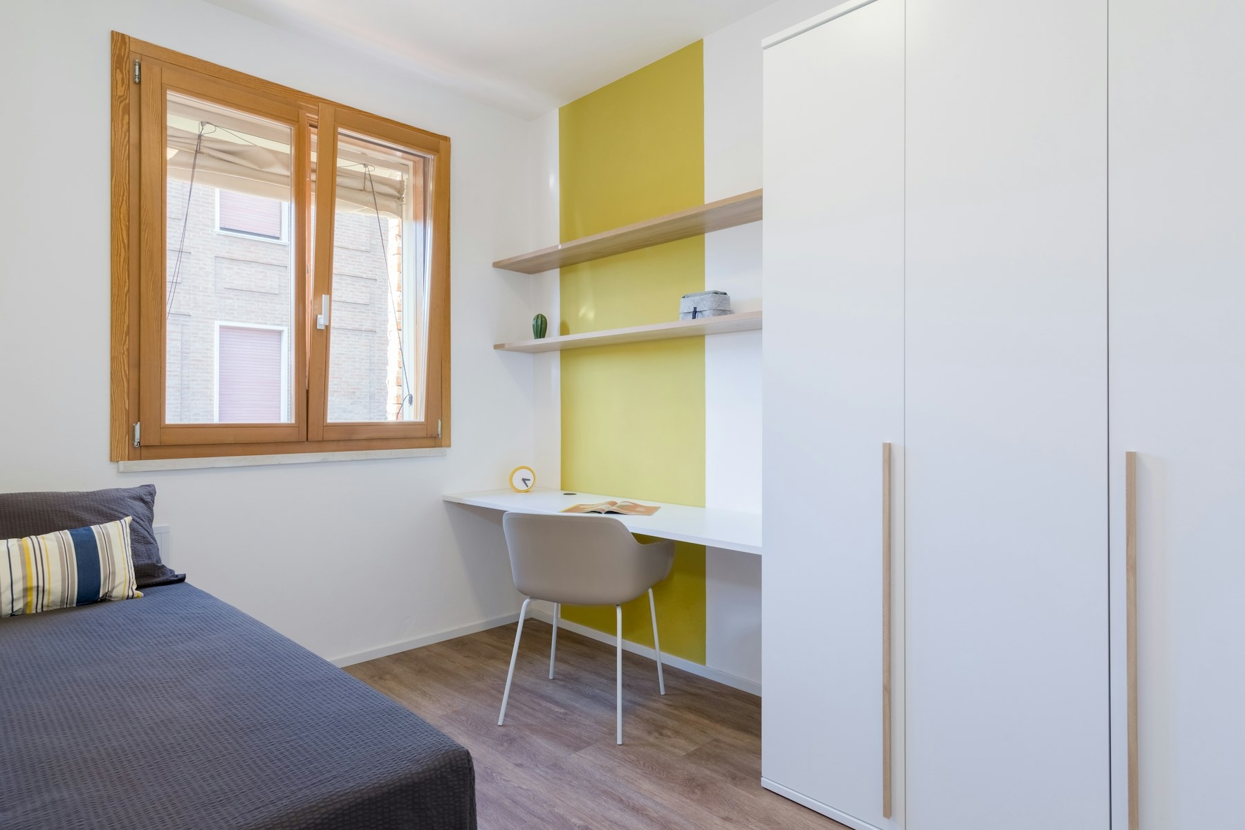PHO.ROOM Residence: Designer Single Room Just Steps from Law School!