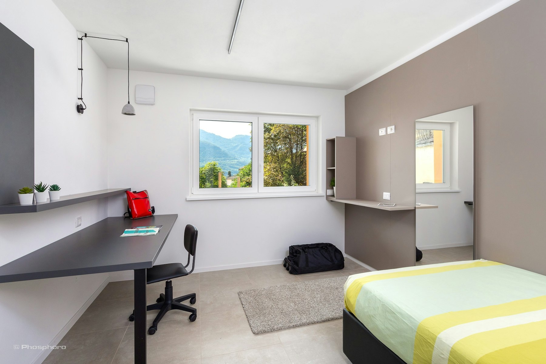 Spacious room in a two bedroom apartment