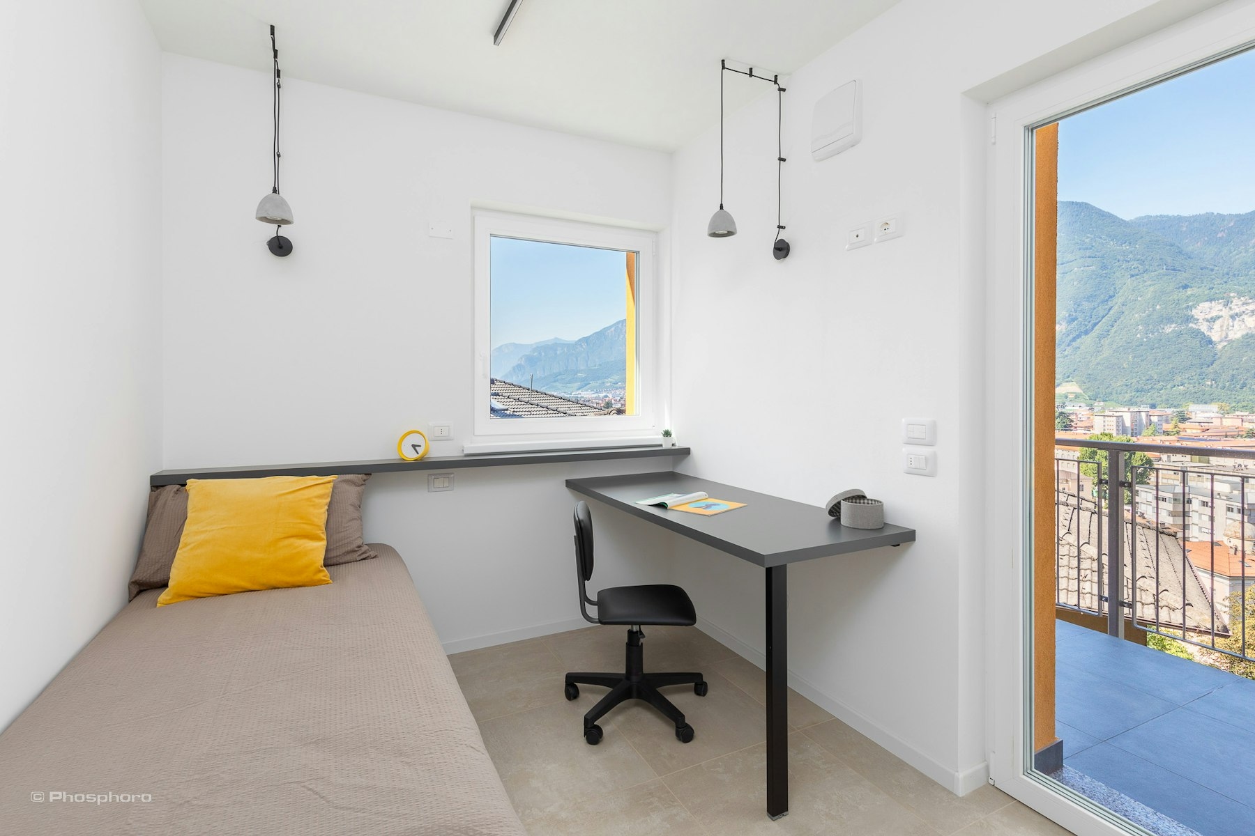 Spacious single with private balcony