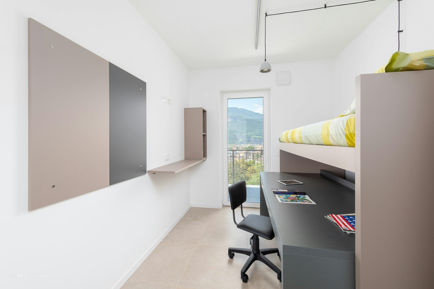 Fantastic Room with City View