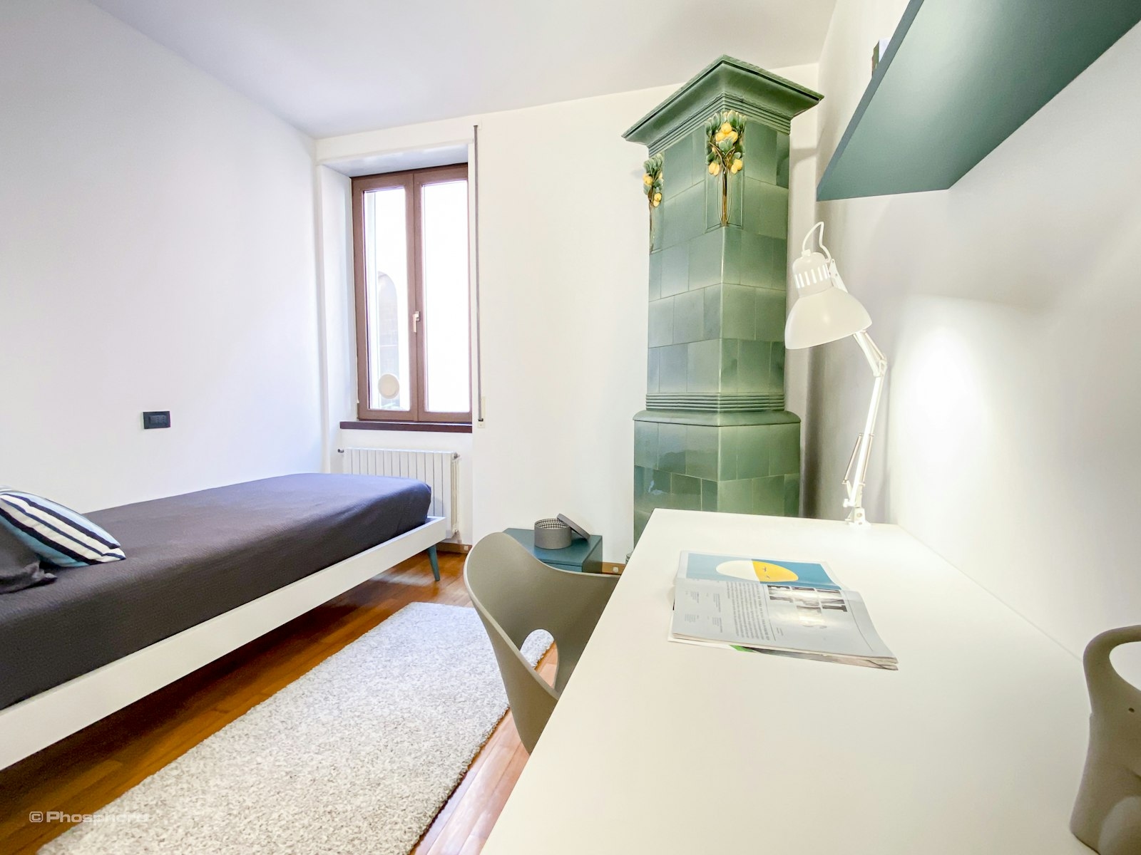 Charming Single Room in Student Apartment