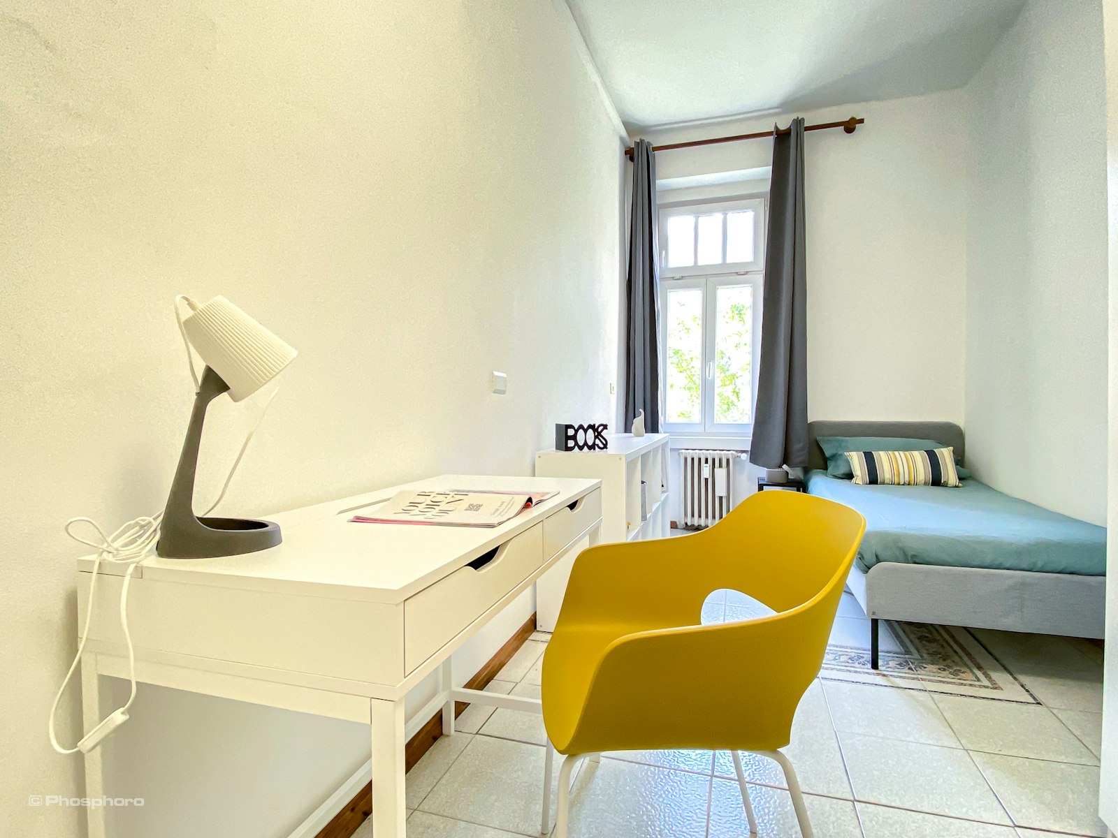 Minimal-Style Single Room in Center of Trento