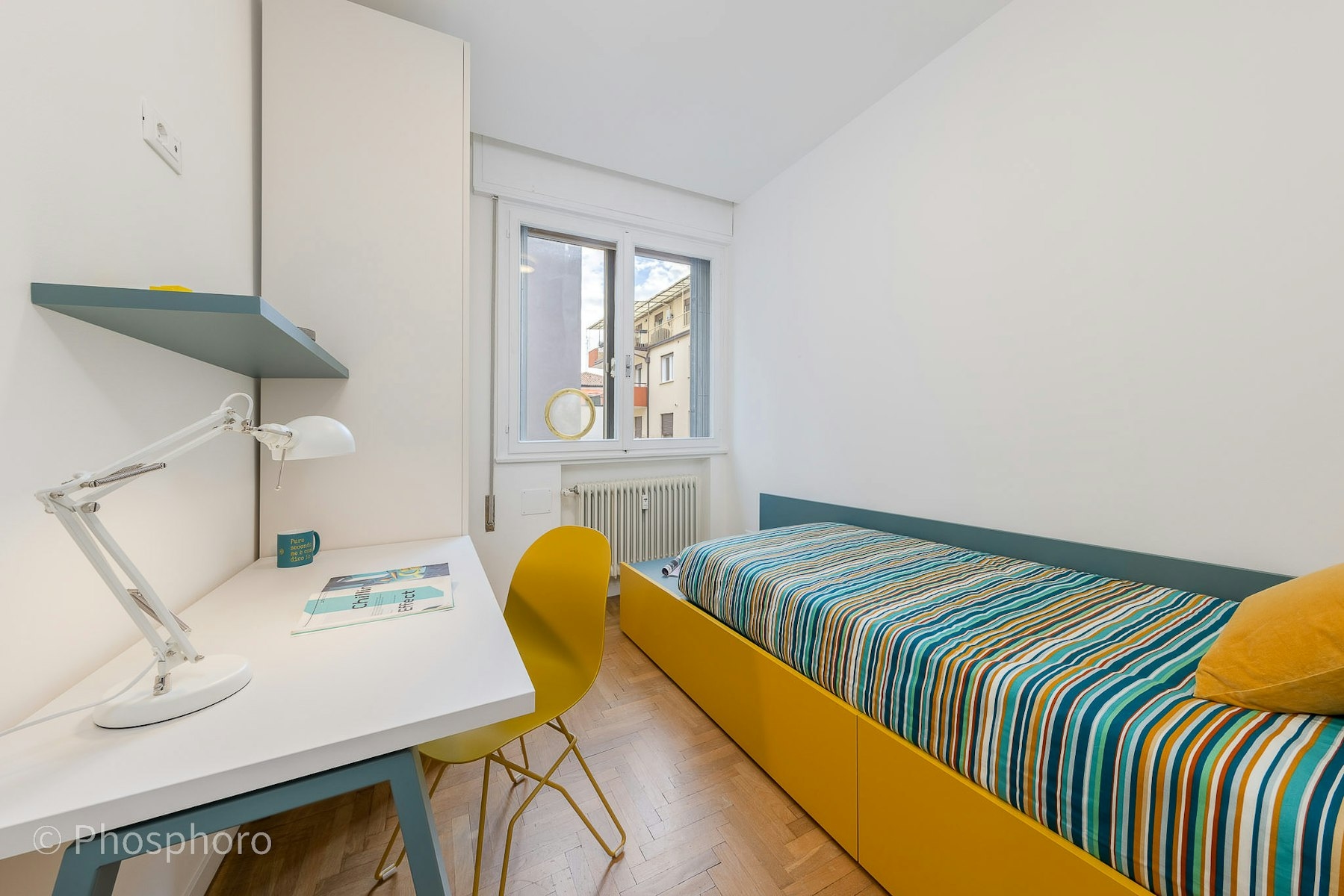 Bright Single Room in Minimal Style
