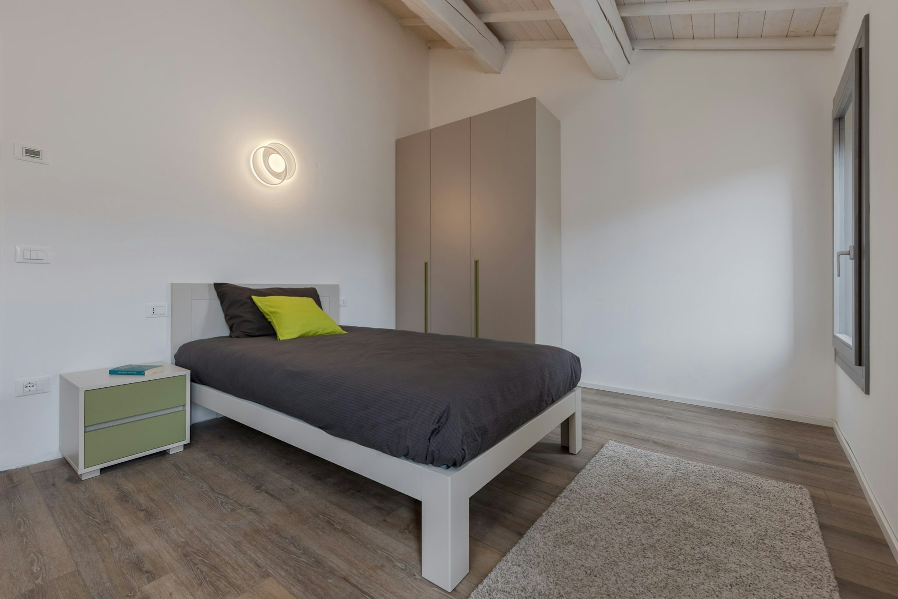 Stylish room in exclusive university residence