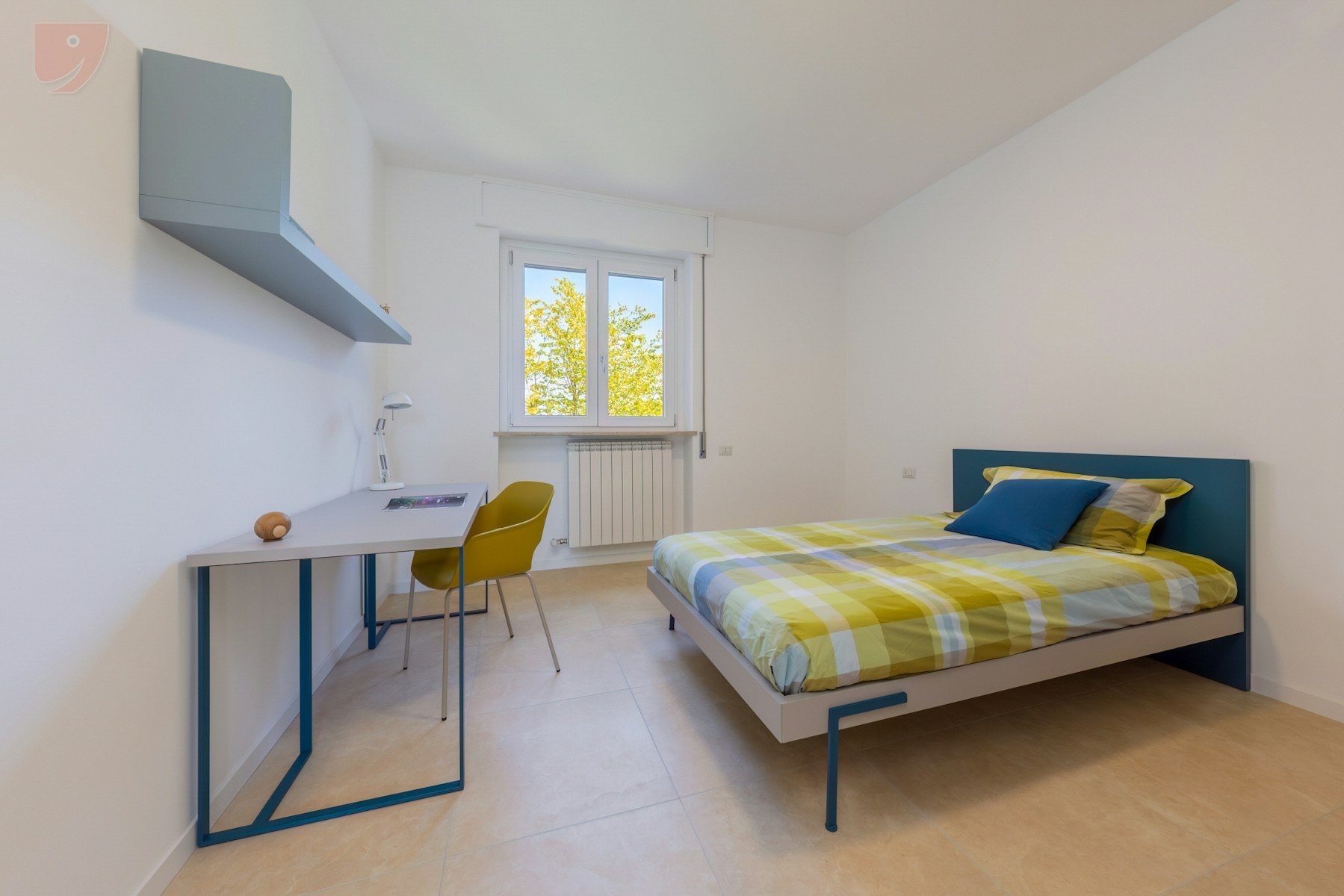 Stylish single room near the metro