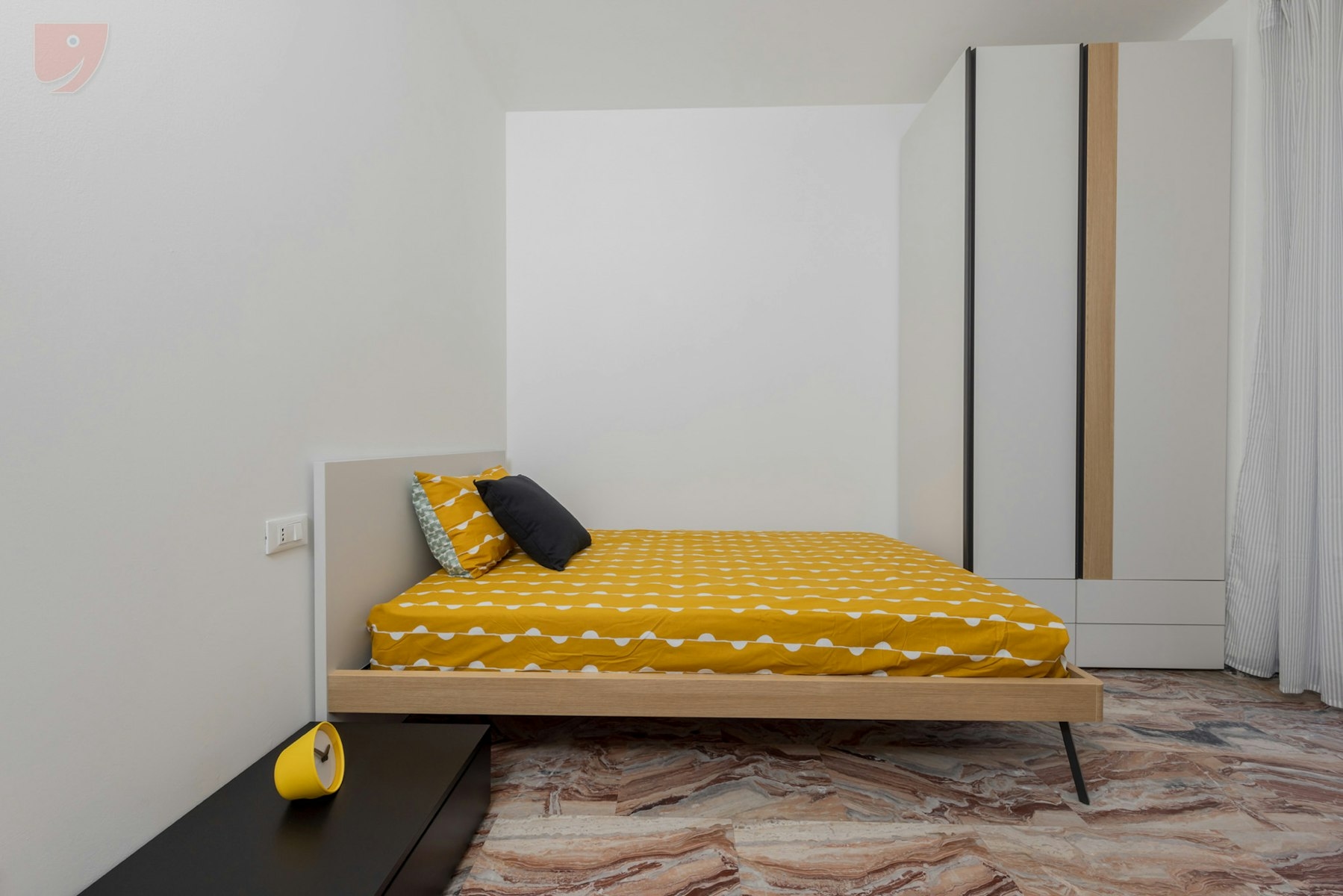 Spacious Single Room with Balcony
