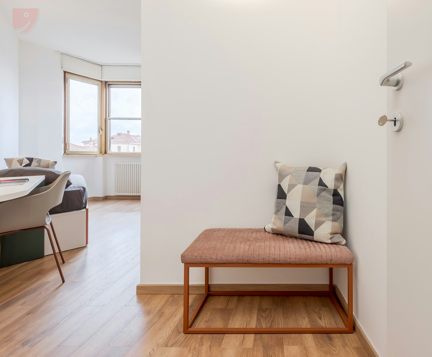 Single Space and Light