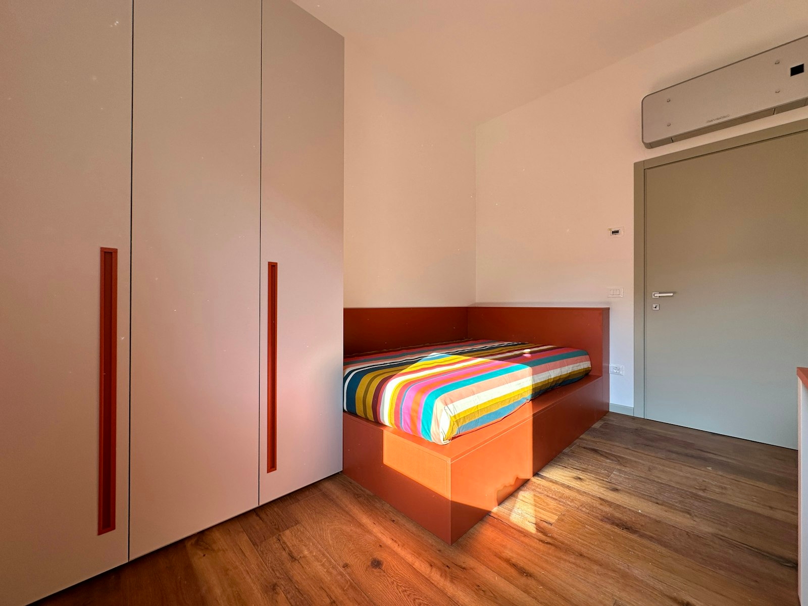 Comfort and Style Near the University!