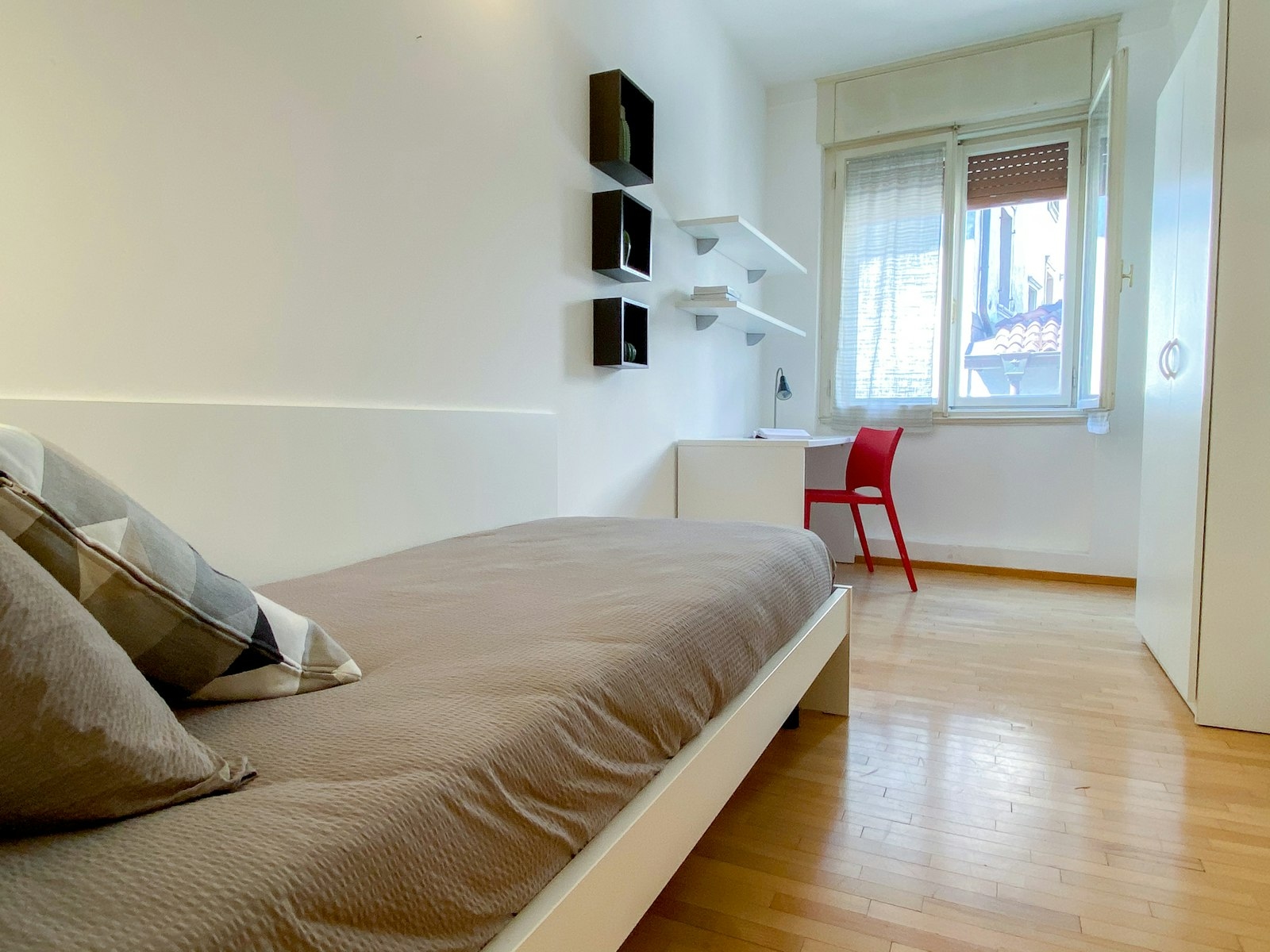 Single room in a nice apartment