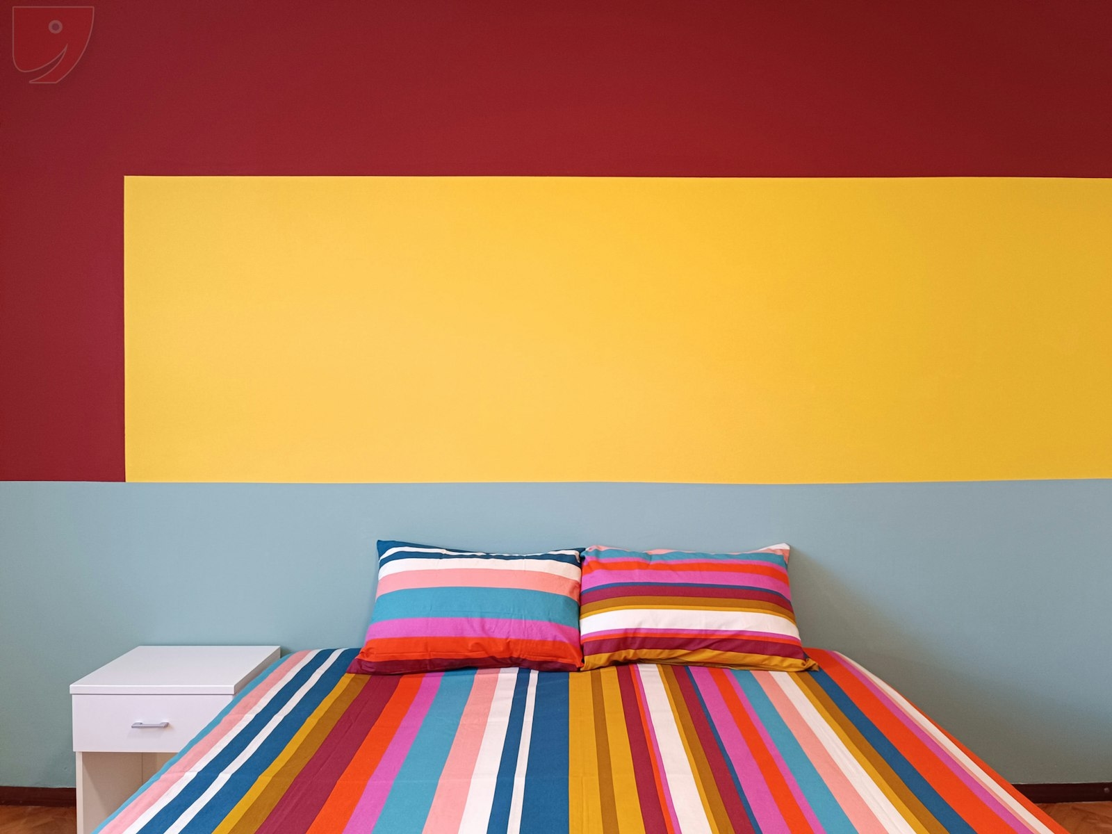 Spacious room with double bed