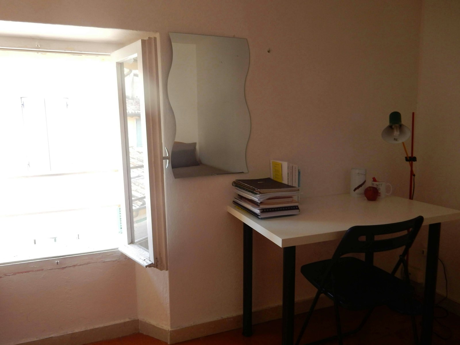 Single in apartment for 3/4 students
